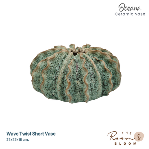 Wave Twist Short Vase